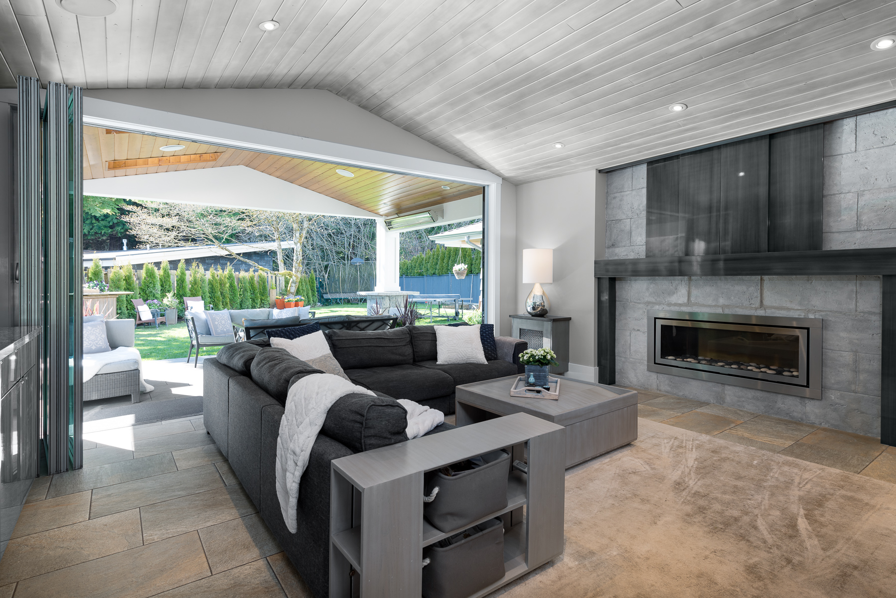 4227 Lions Ave, North Vancouver 21