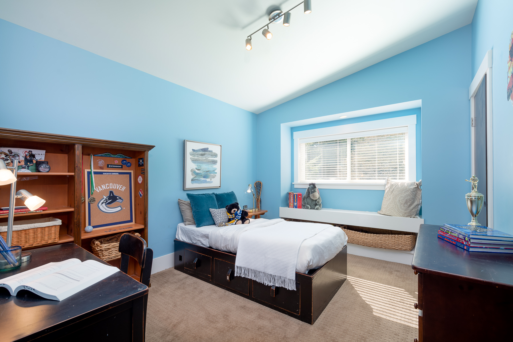 4227 Lions Ave, North Vancouver 43