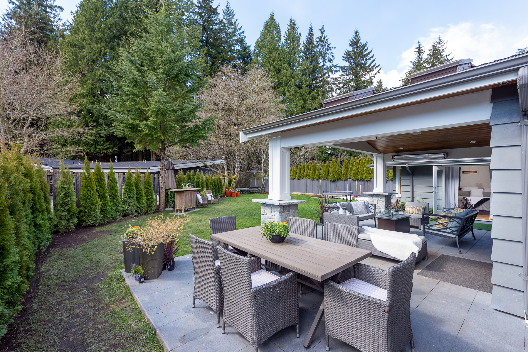 4227 Lions Ave, North Vancouver 47