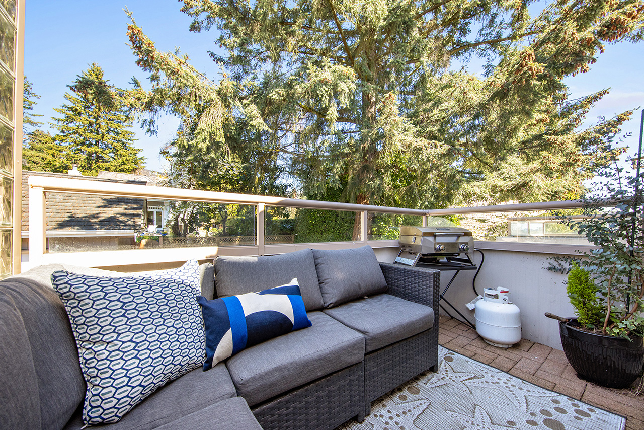 #205 - 1871 Marine Drive, West Vancouver 9