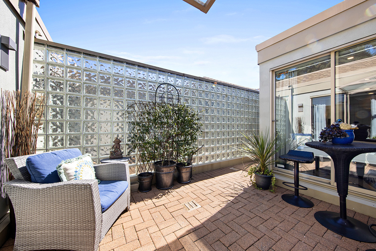 #205 - 1871 Marine Drive, West Vancouver 24