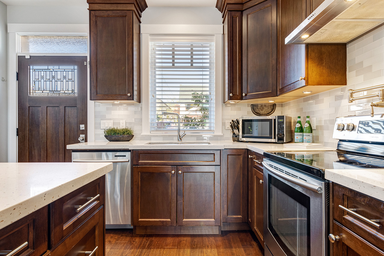 617 Mahon Ave, North Vancouver 12