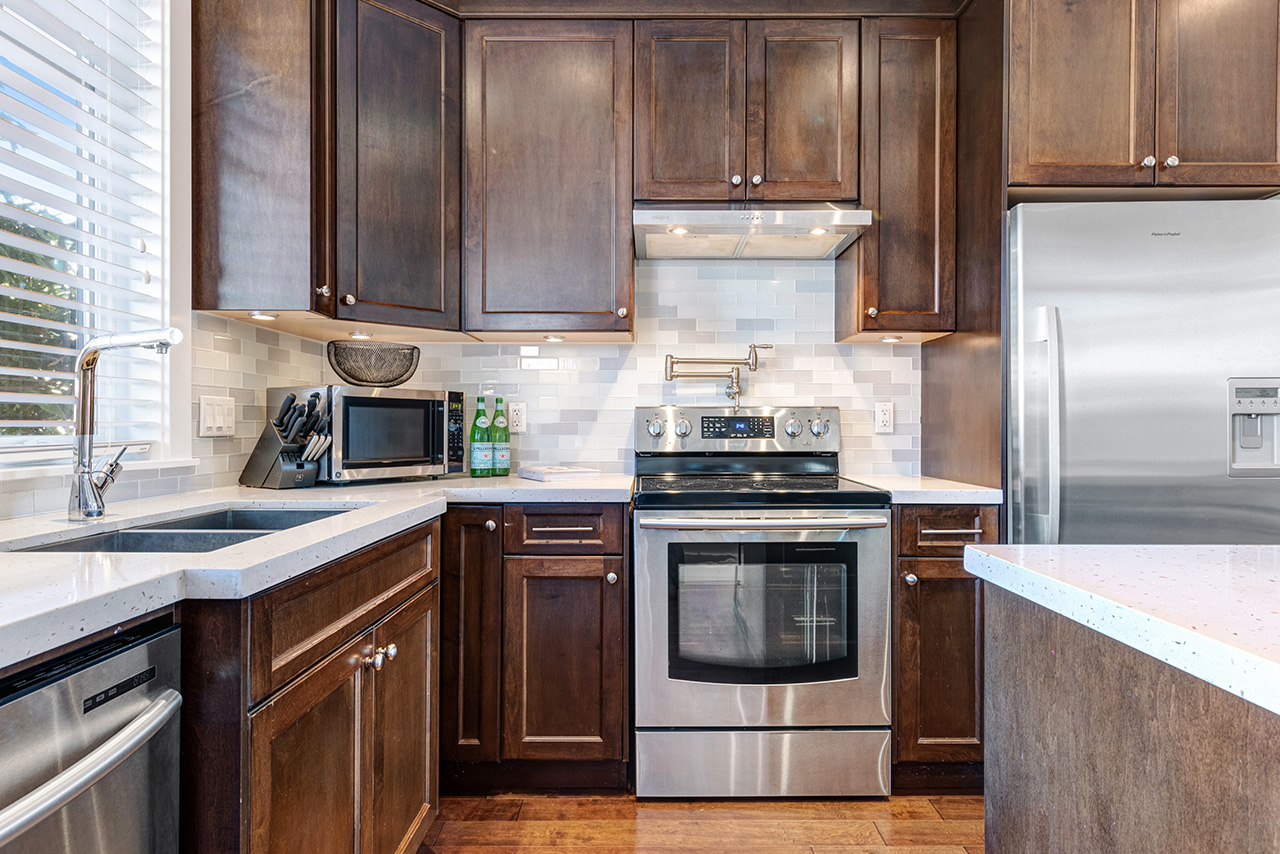 617 Mahon Ave, North Vancouver 11