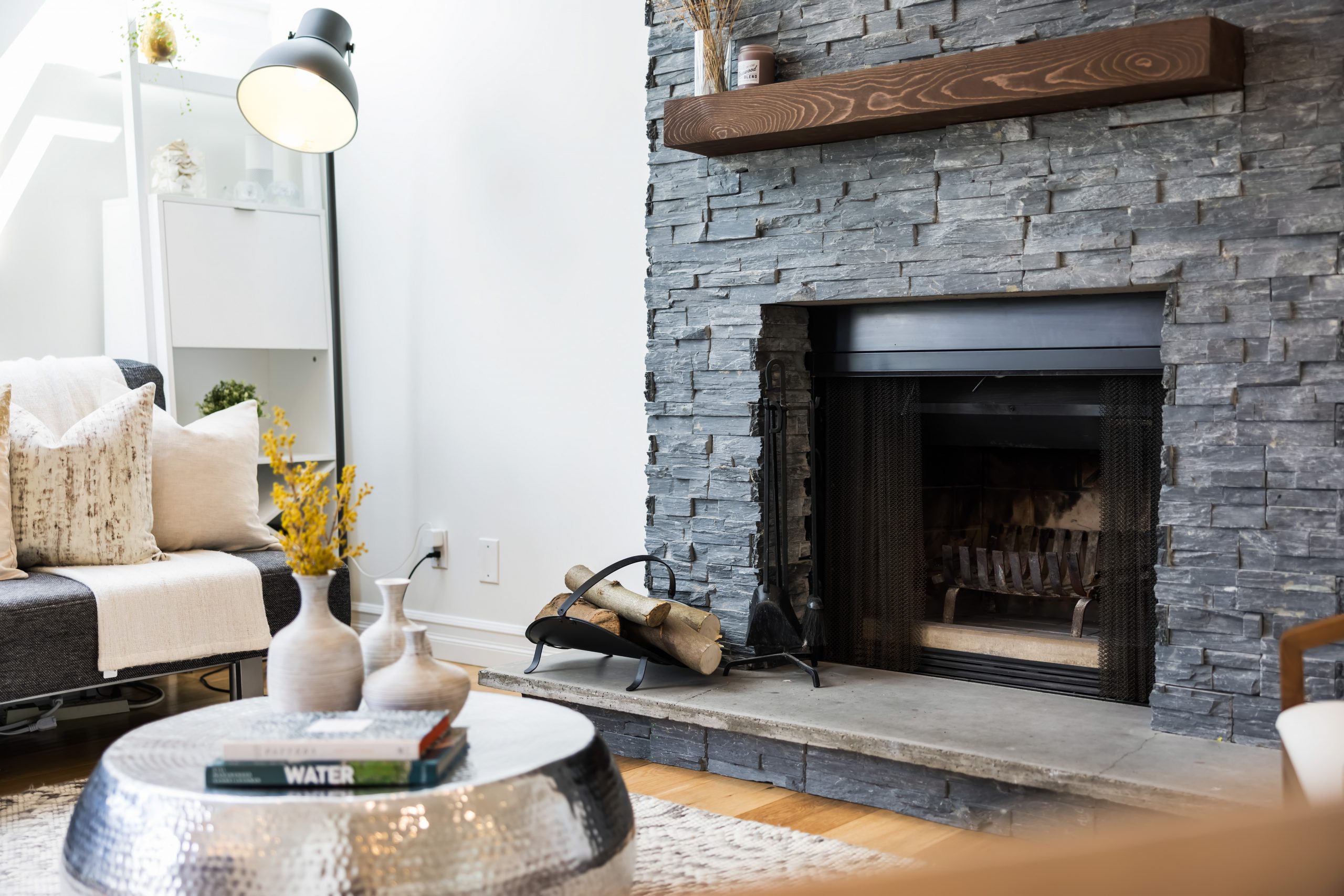 B2 - 1100 W 6th Ave, Vancouver 4