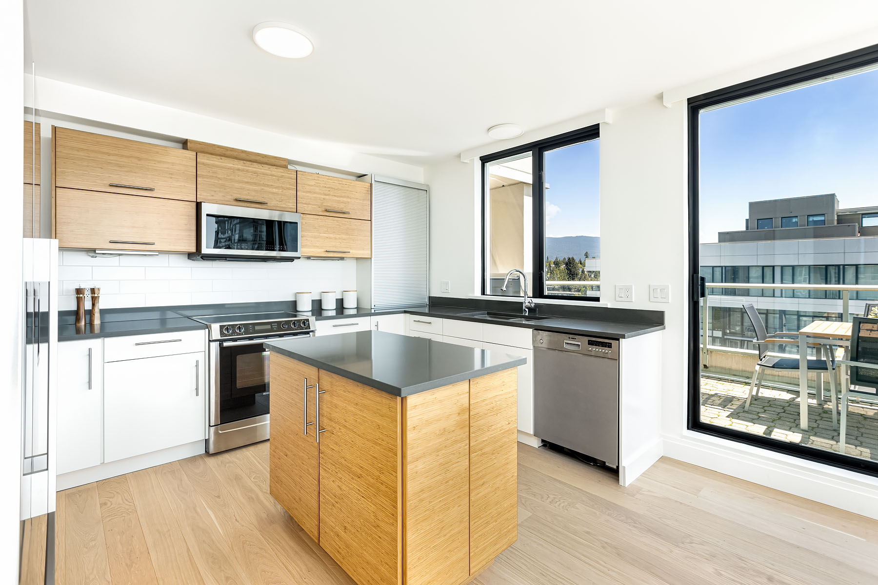 #1202 - 140 E 14th St, North Vancouver 11