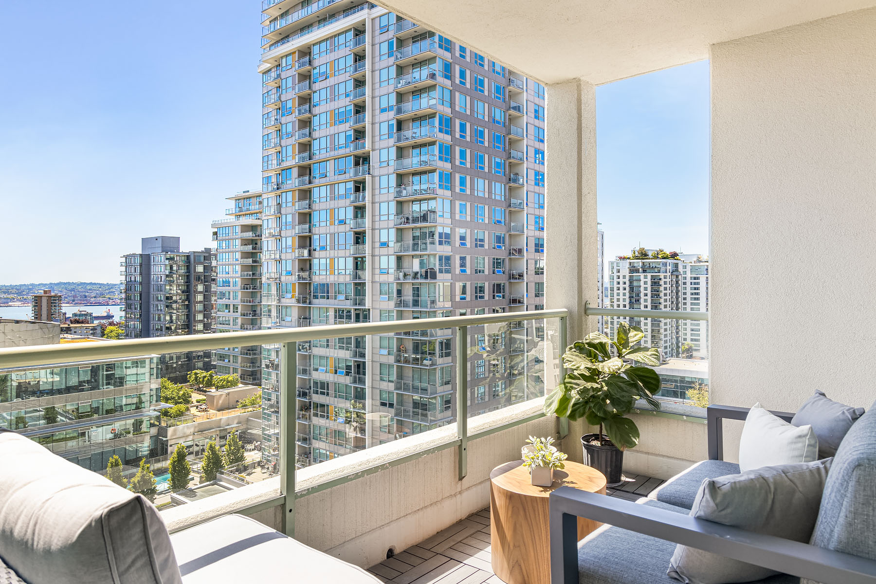 #1202 - 140 E 14th St, North Vancouver 23