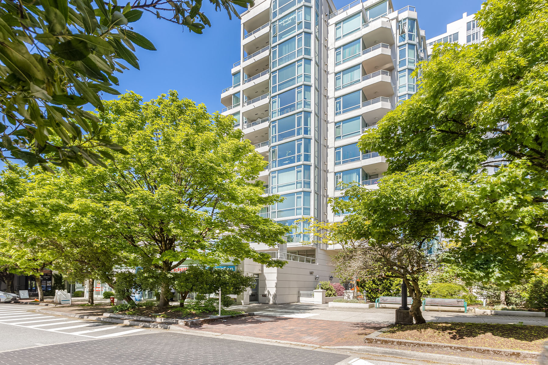 #1202 - 140 E 14th St, North Vancouver 27