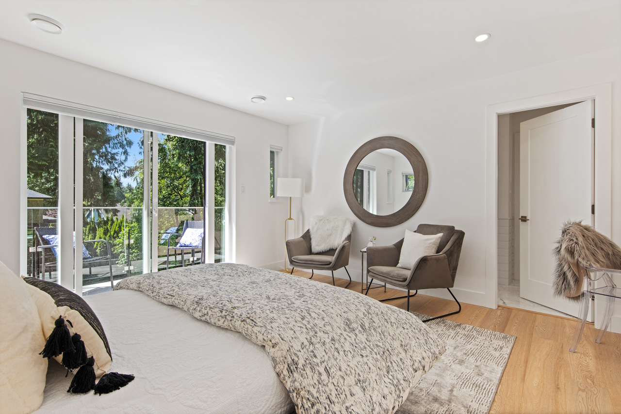 939 Clements Ave, North Vancouver 50