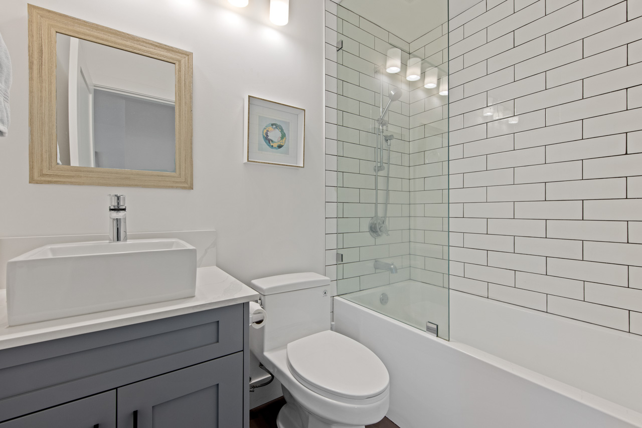939 Clements Ave, North Vancouver 62