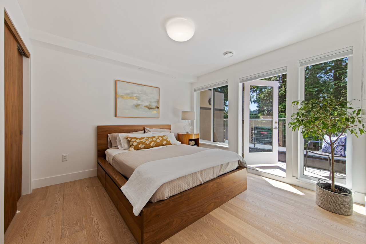 939 Clements Ave, North Vancouver 64