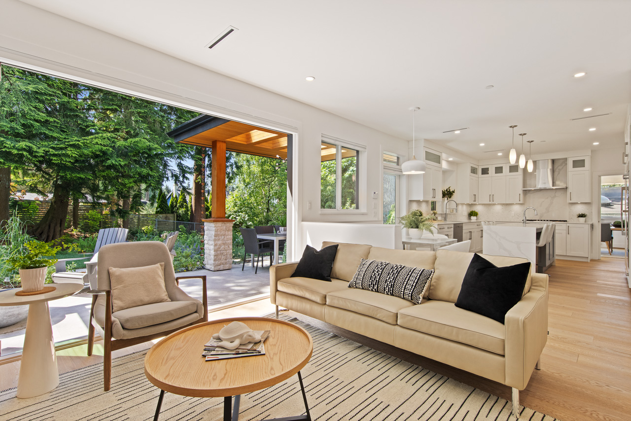 939 Clements Ave, North Vancouver 9