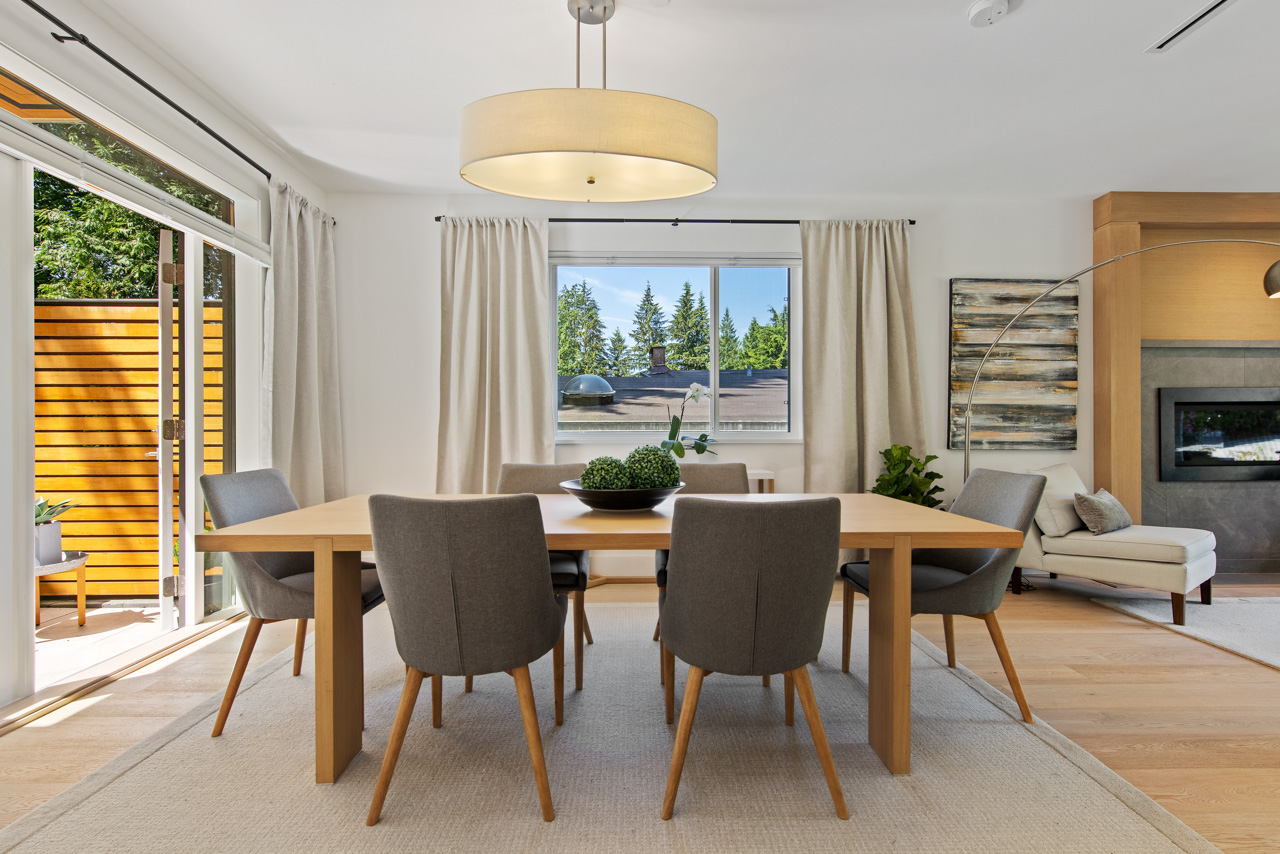 939 Clements Ave, North Vancouver 12