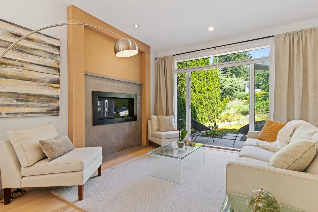 939 Clements Ave, North Vancouver 5