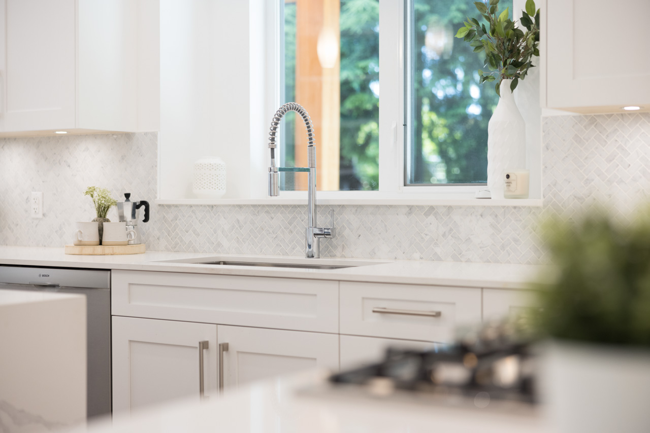 939 Clements Ave, North Vancouver 17
