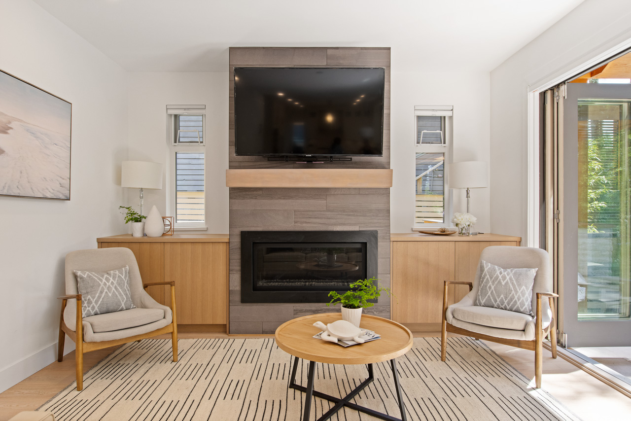 939 Clements Ave, North Vancouver 77