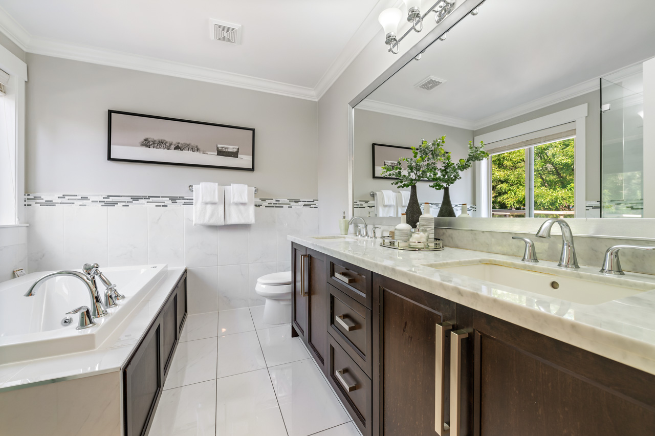 1098 Canyon Boulevard, North Vancouver 35