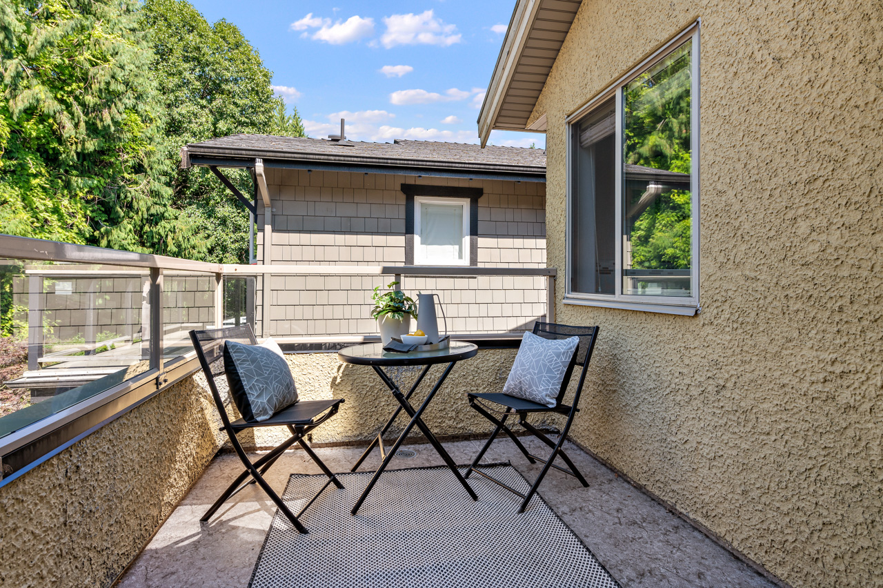 1098 Canyon Boulevard, North Vancouver 37