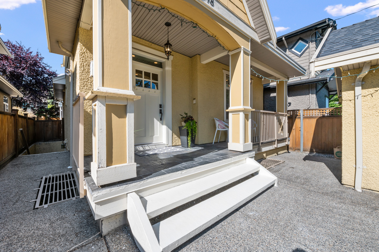 1098 Canyon Boulevard, North Vancouver 49
