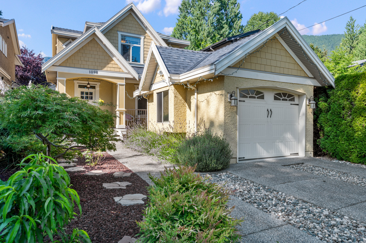 1098 Canyon Boulevard, North Vancouver 50