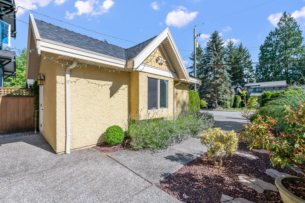 1098 Canyon Boulevard, North Vancouver 52