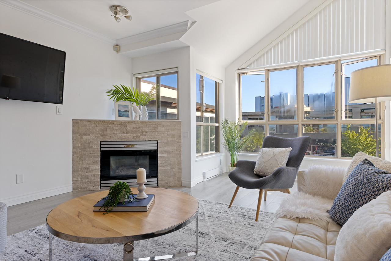 101 - 1871 Marine Drive, West Vancouver
