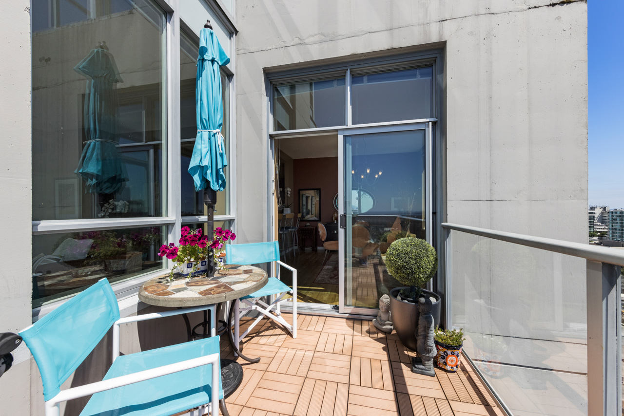 #1401 - 120 W 16th St, North Vancouver 25