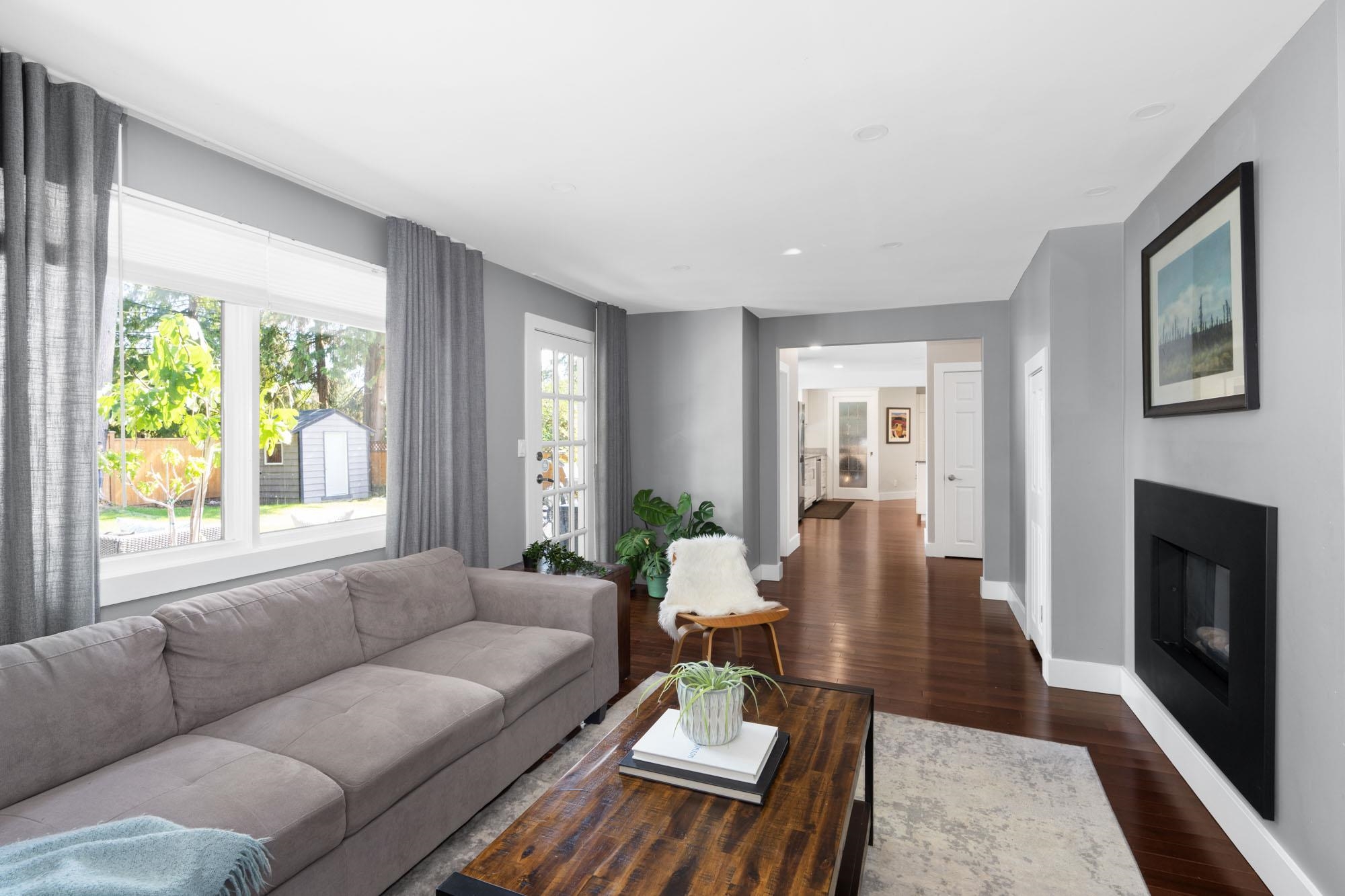 2704 Ailsa Crescent 17