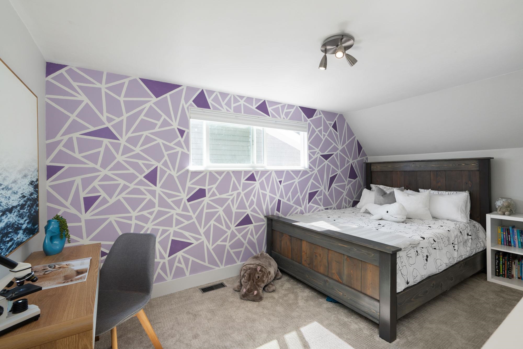2704 Ailsa Crescent 24