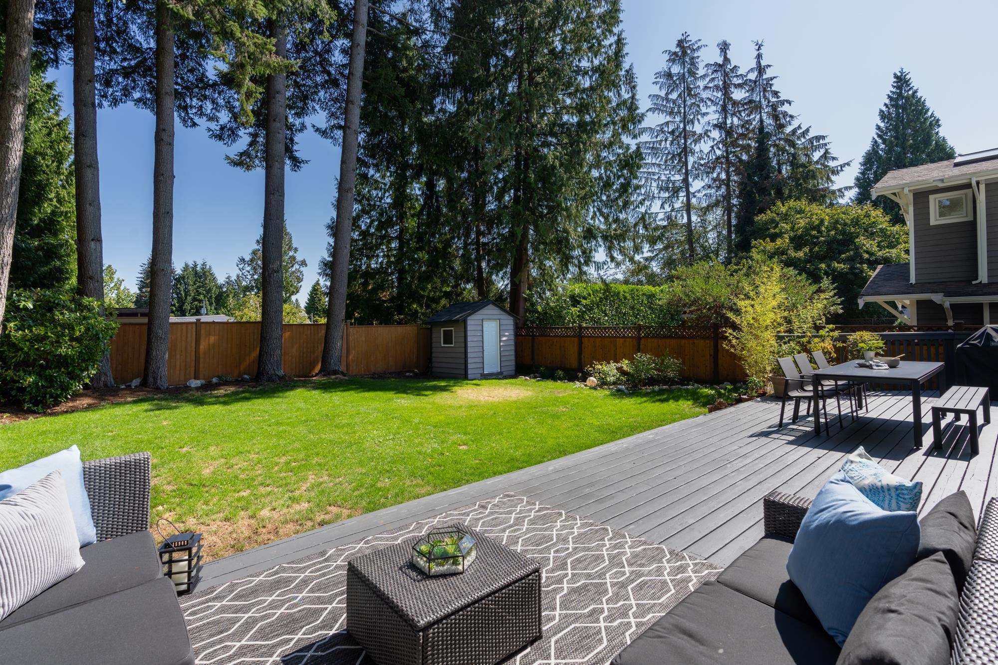 2704 Ailsa Crescent 29