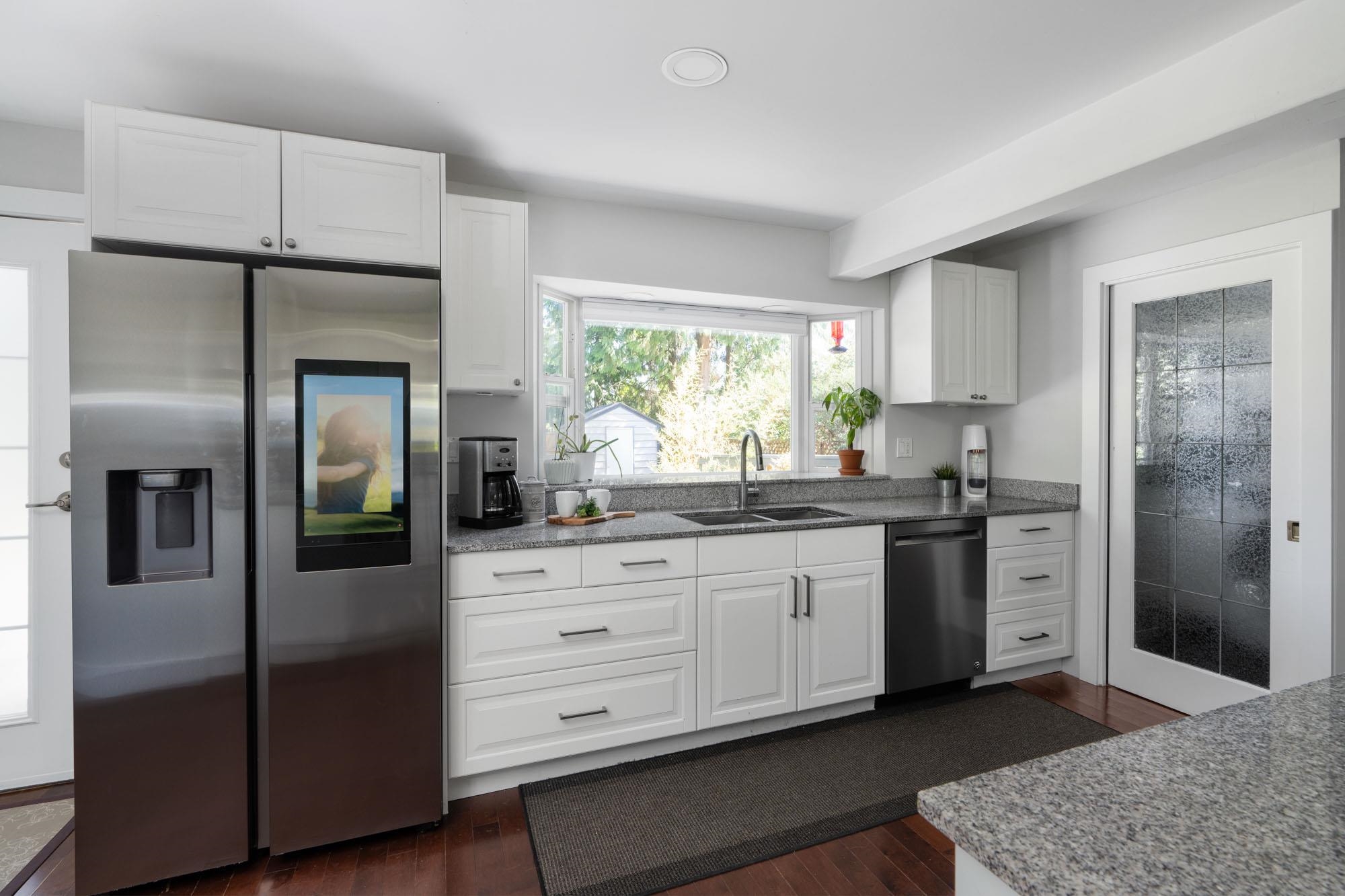 2704 Ailsa Crescent 11