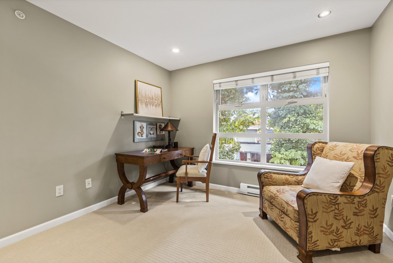 #6 - 3750 Edgemont Boulevard 23