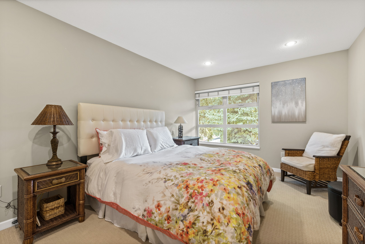 #6 - 3750 Edgemont Boulevard 22