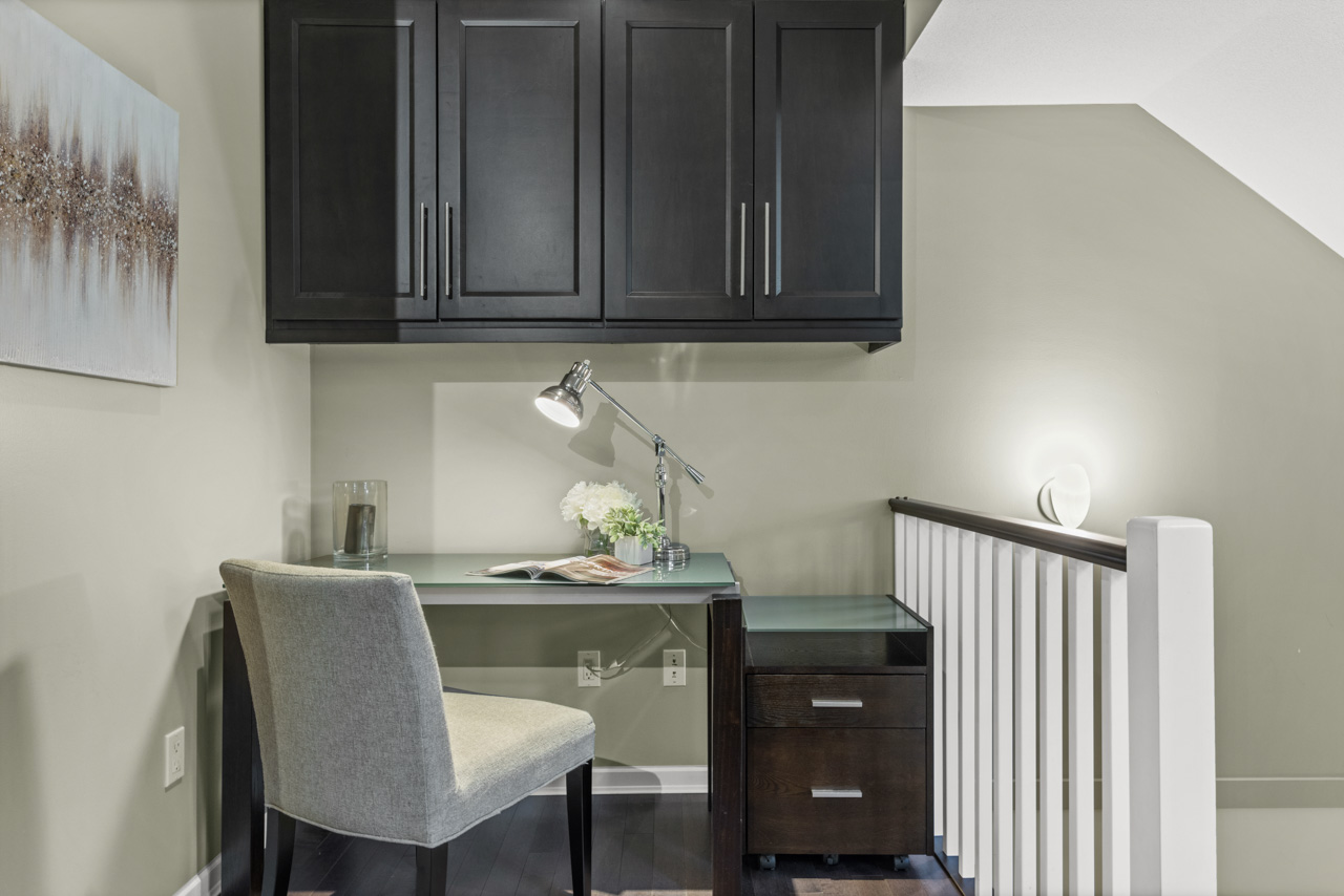 #6 - 3750 Edgemont Boulevard 6