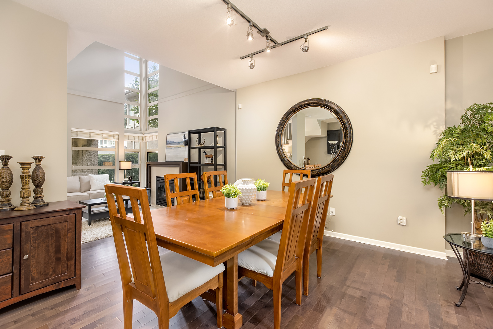 #6 - 3750 Edgemont Boulevard 7