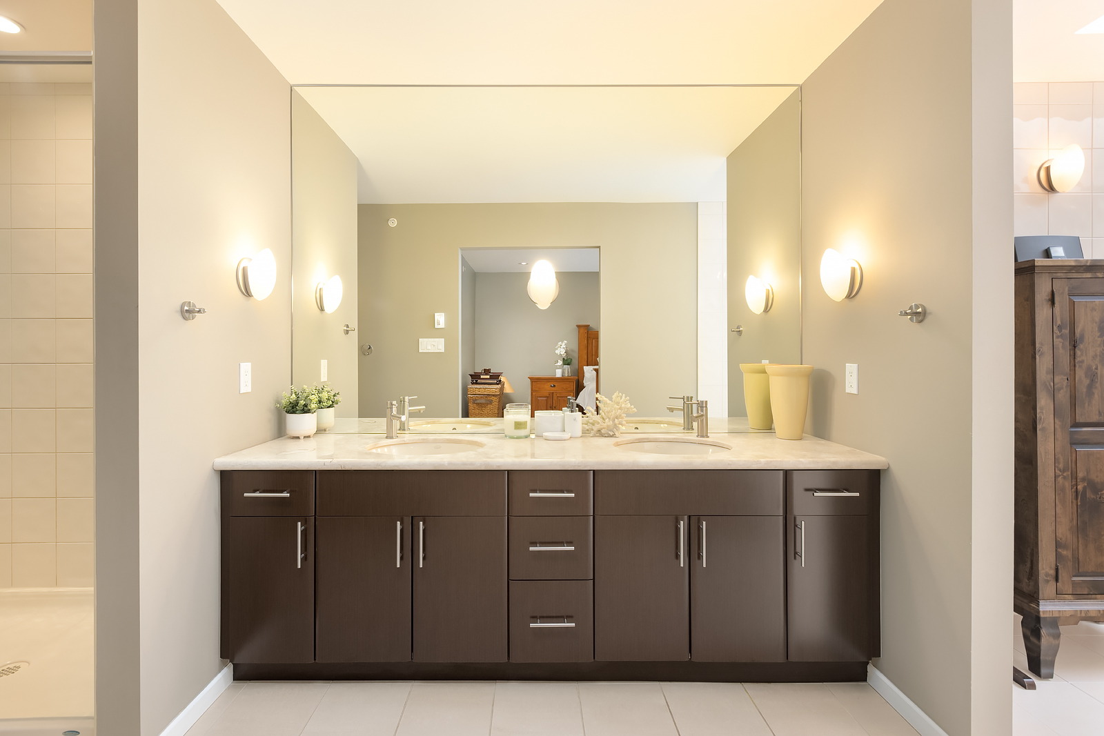 #6 - 3750 Edgemont Boulevard 19