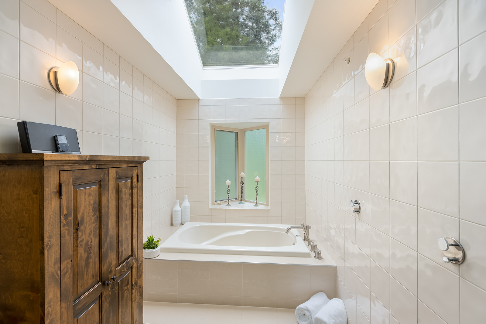 #6 - 3750 Edgemont Boulevard 21