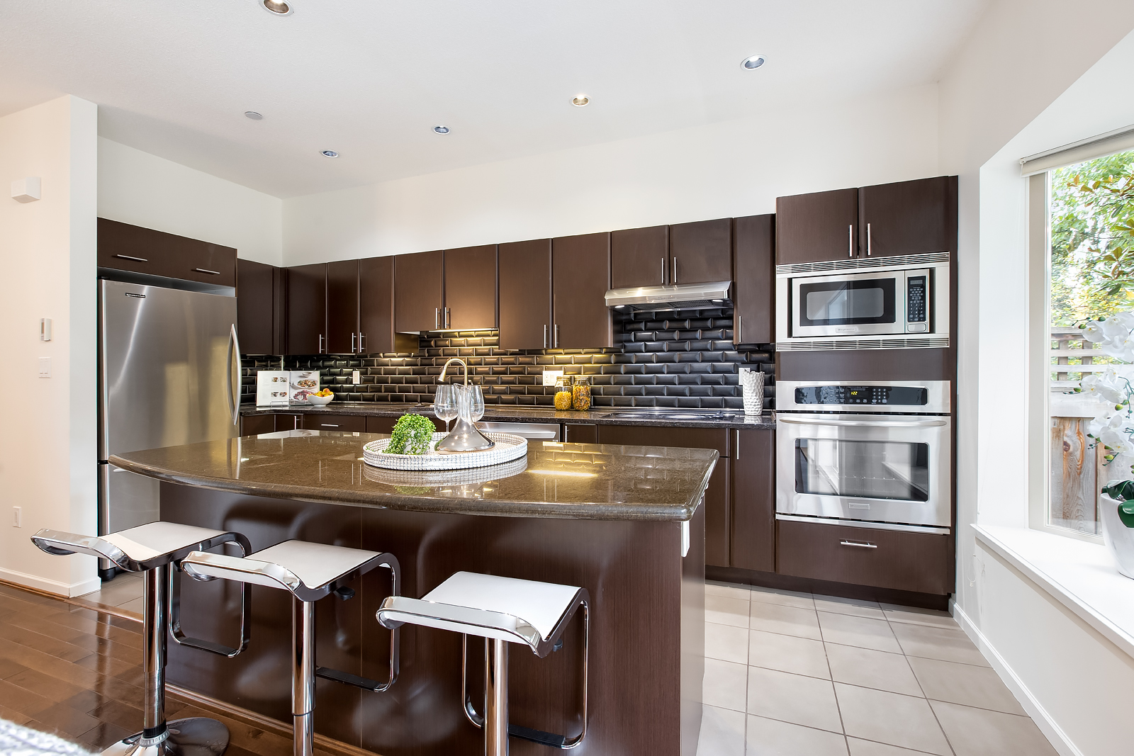 #5 - 3750 Edgemont Boulevard 13