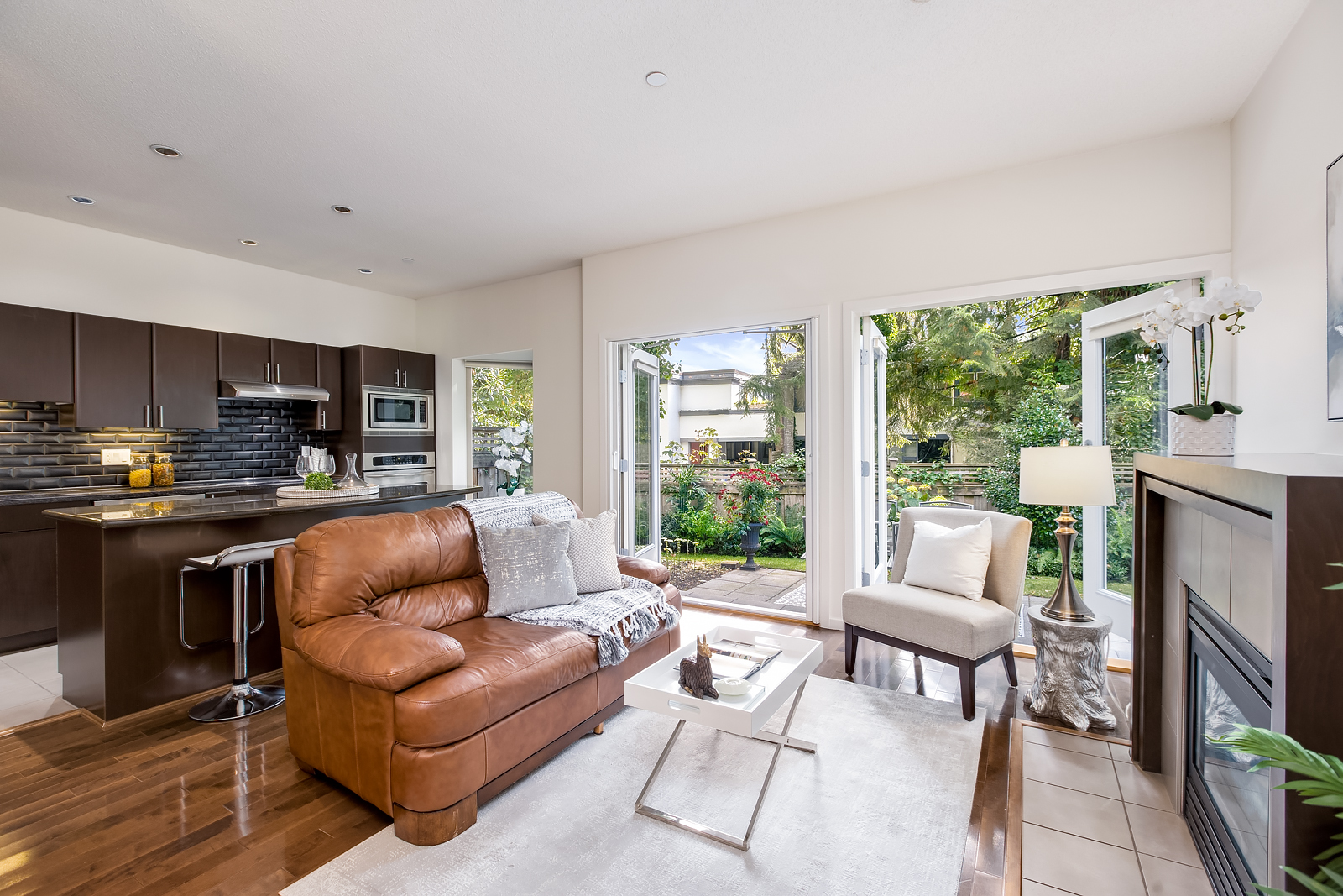 #5 - 3750 Edgemont Boulevard 12