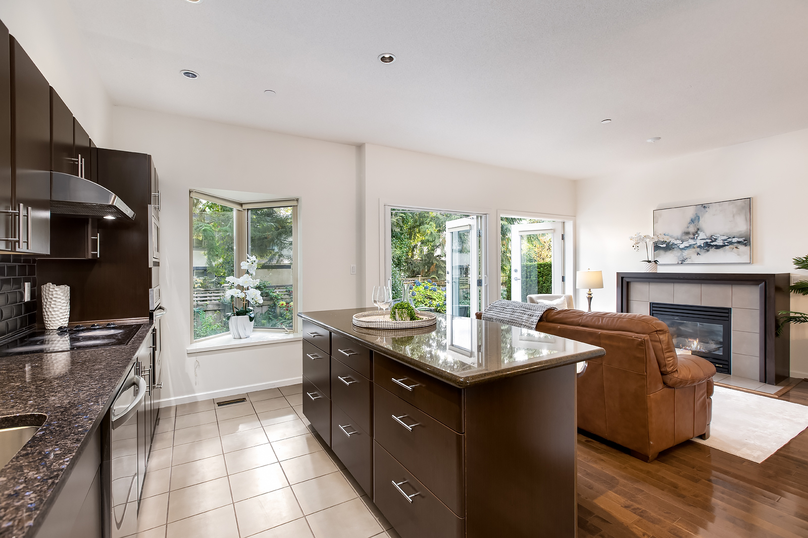 #5 - 3750 Edgemont Boulevard 15
