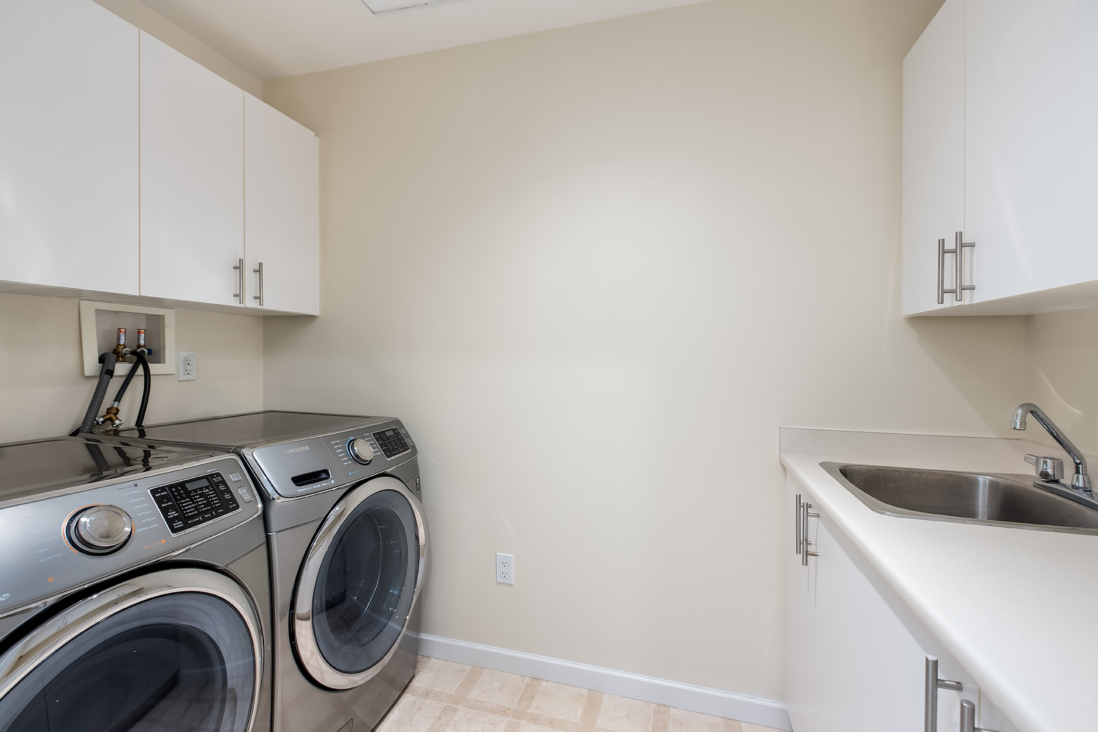 #5 - 3750 Edgemont Boulevard 26