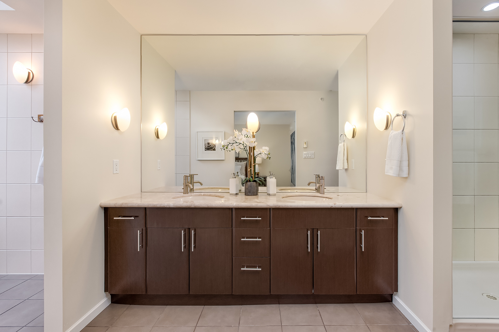 #5 - 3750 Edgemont Boulevard 21