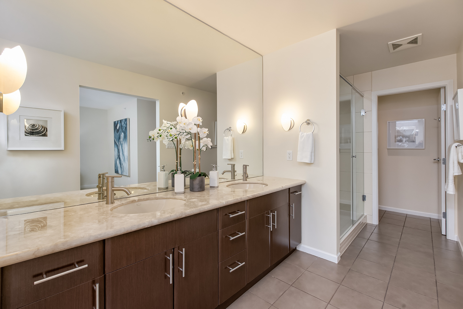 #5 - 3750 Edgemont Boulevard 22