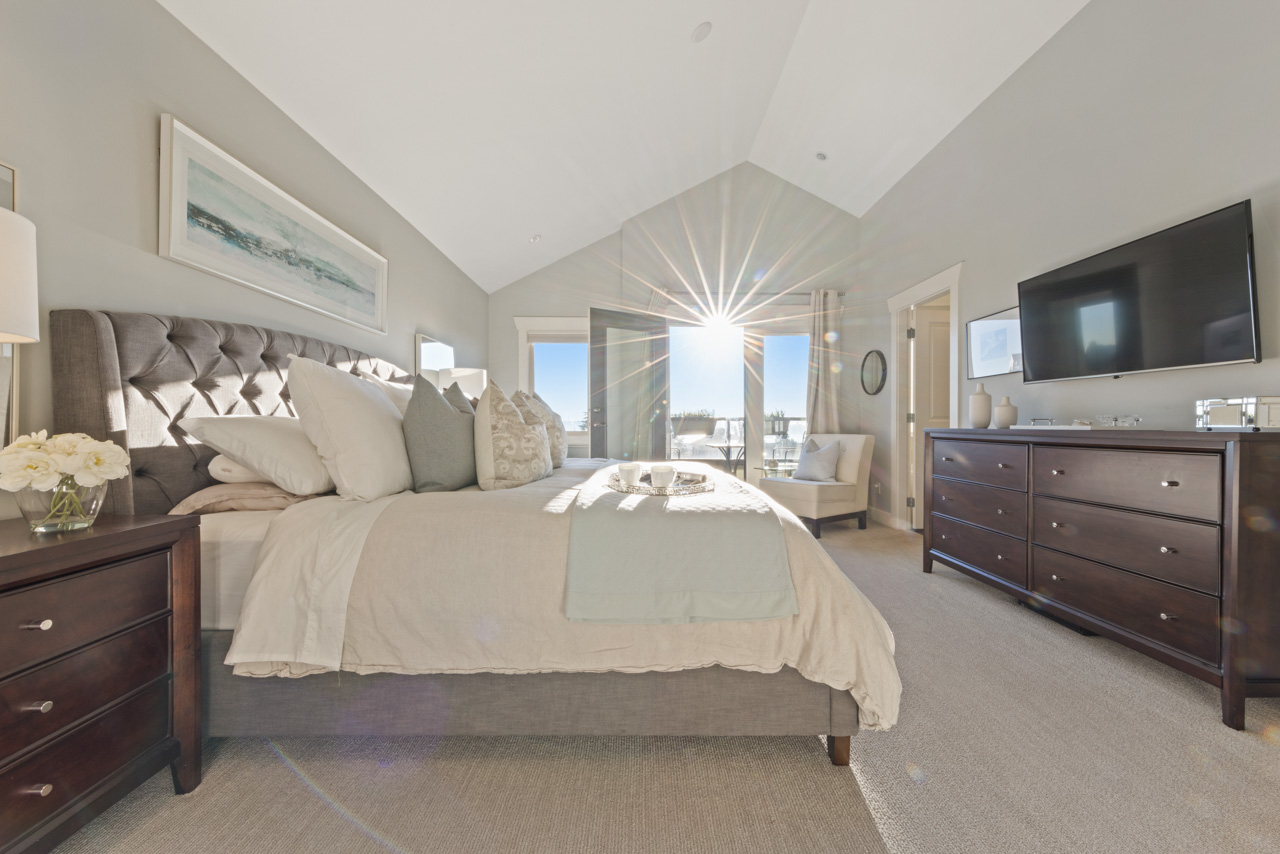 252 W 6TH STREET 38