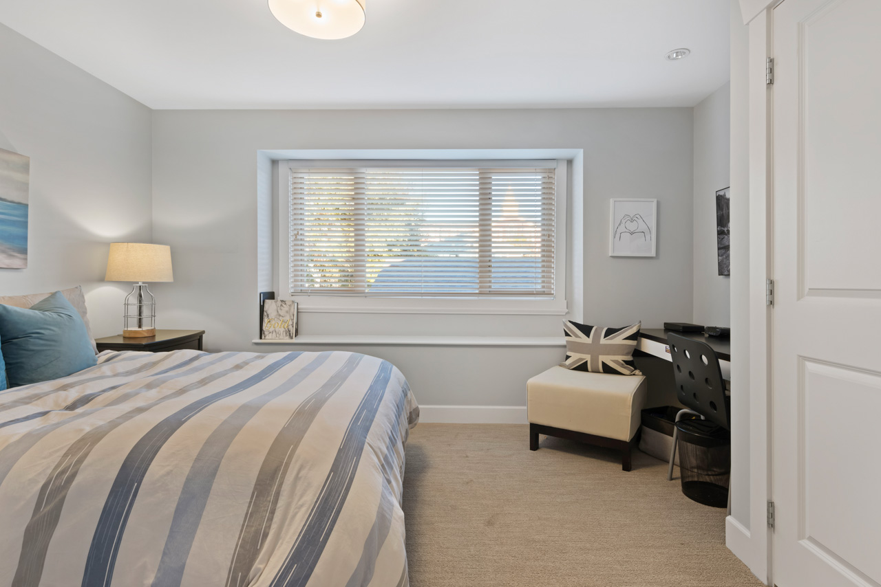 252 W 6TH STREET 48