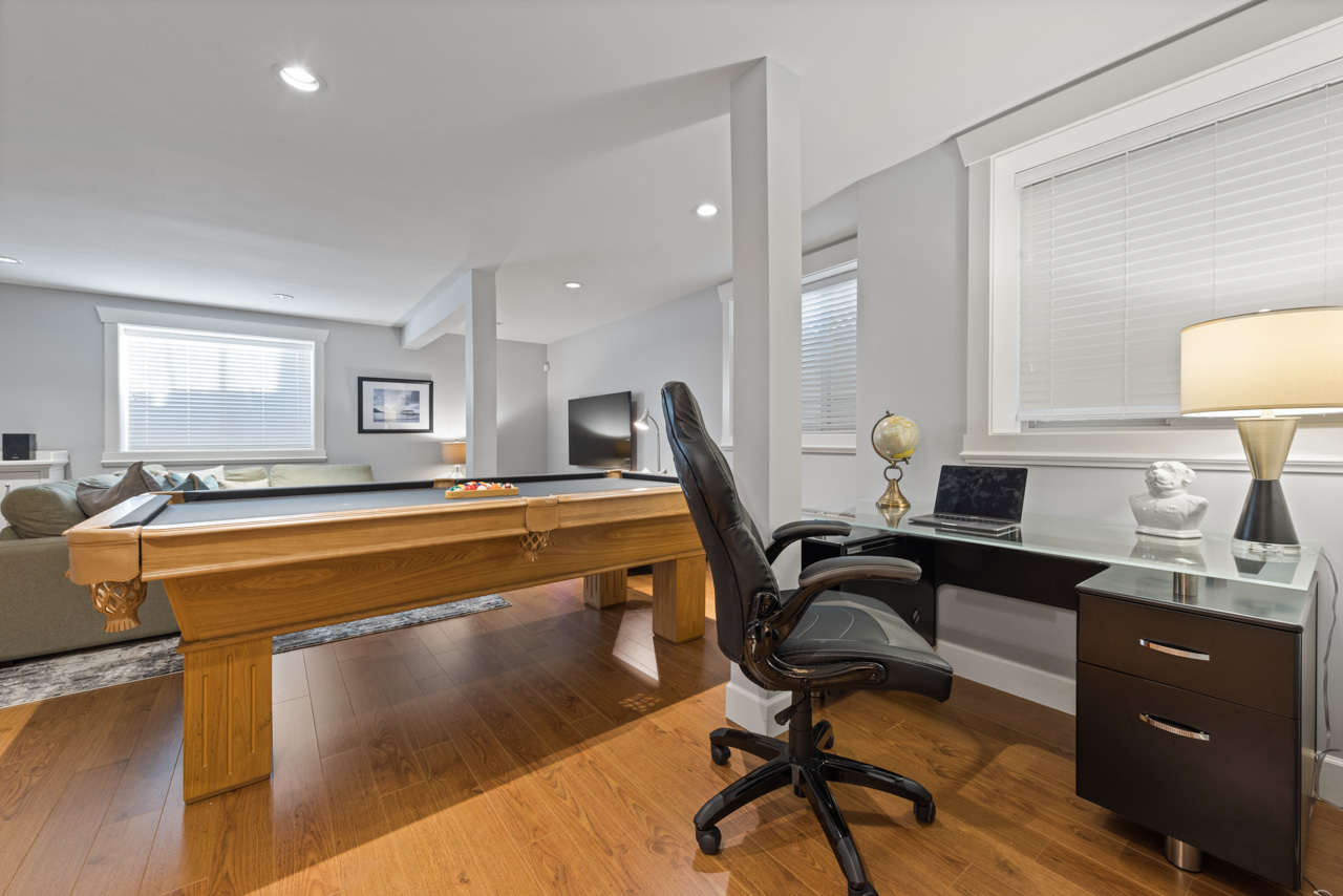 252 W 6TH STREET 54
