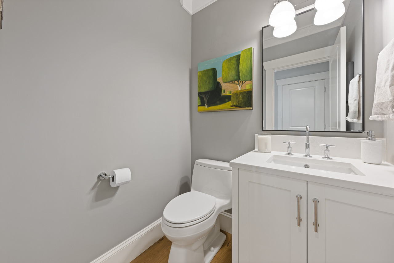 252 W 6TH STREET 20