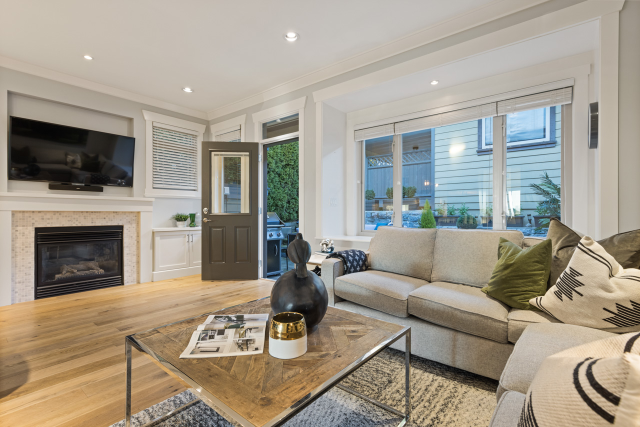 252 W 6TH STREET 31