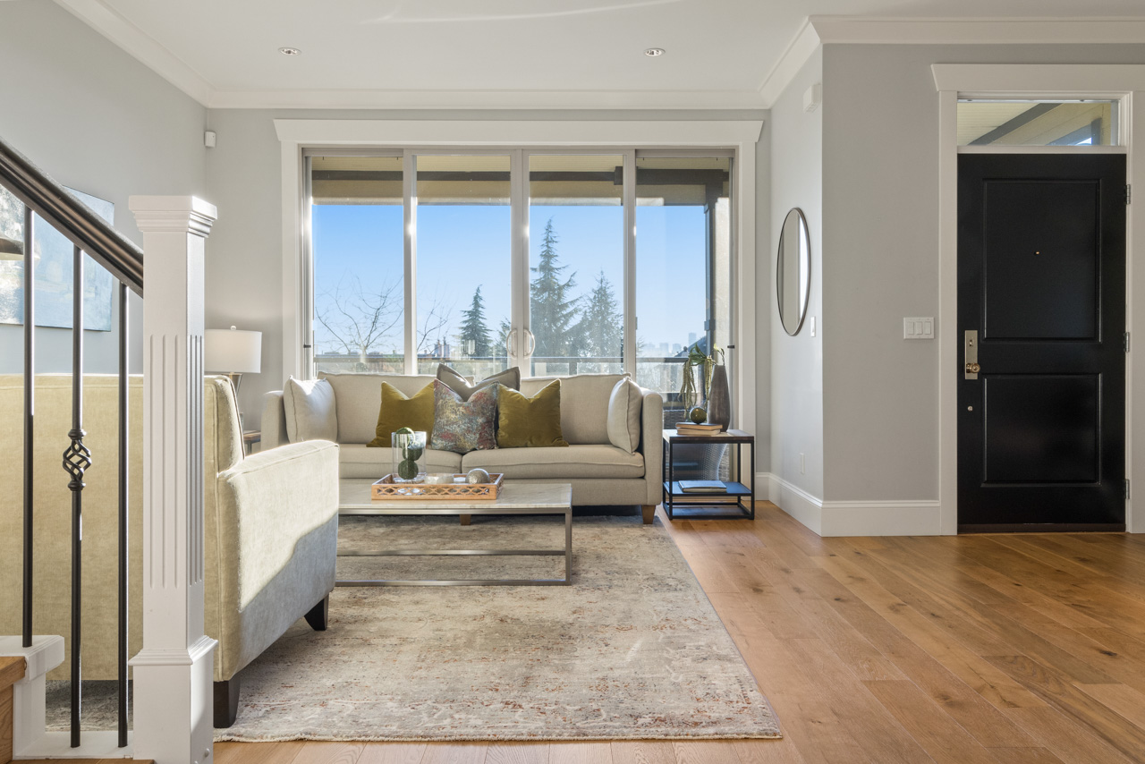 252 W 6TH STREET 12