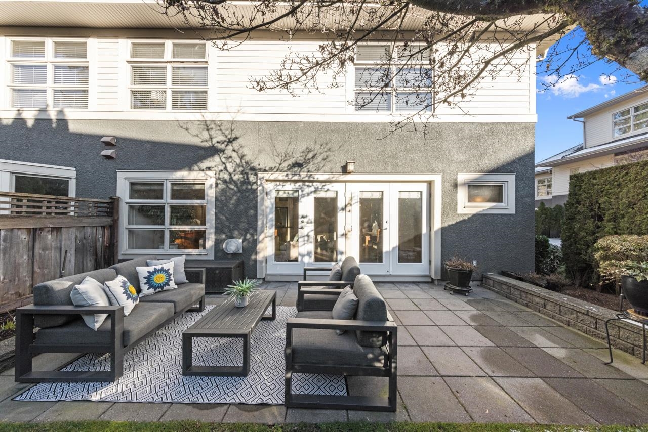 23 3750 EDGEMONT BOULEVARD 13