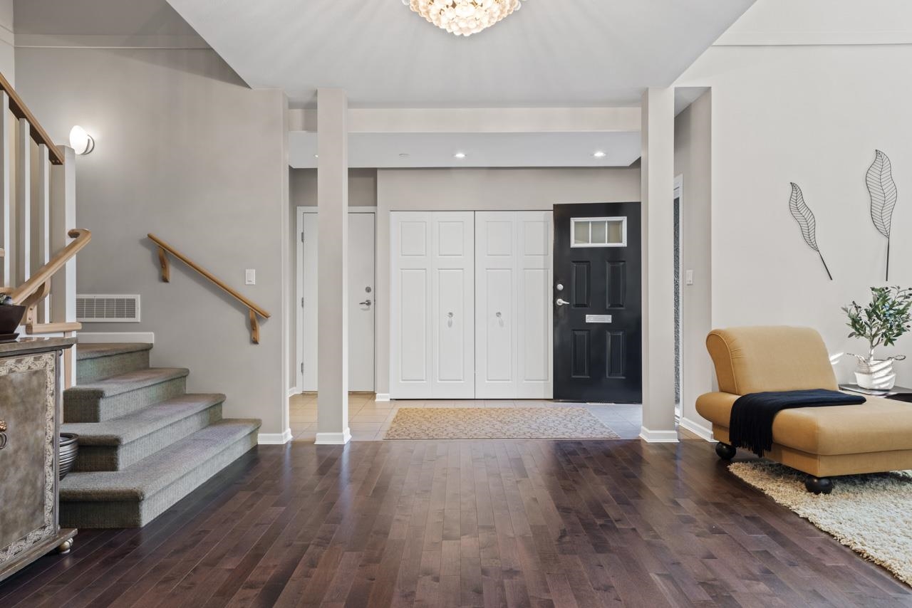 23 3750 EDGEMONT BOULEVARD 3